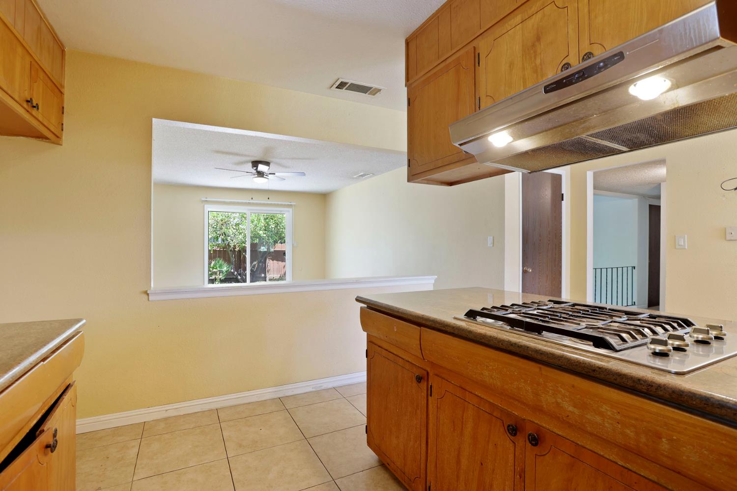 8348 Edgefield Way