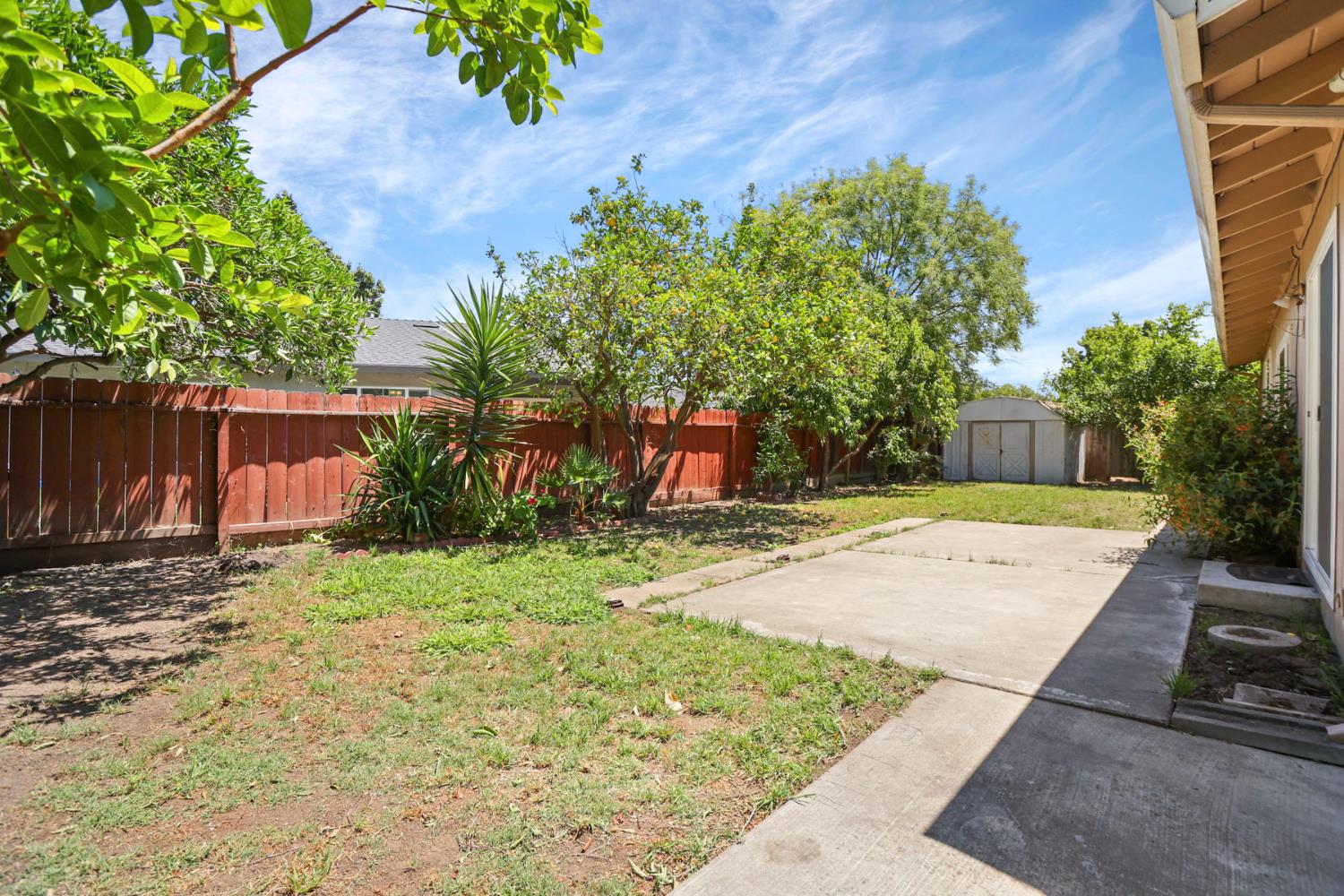 8348 Edgefield Way