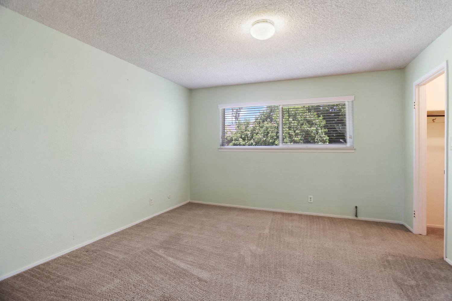 8348 Edgefield Way