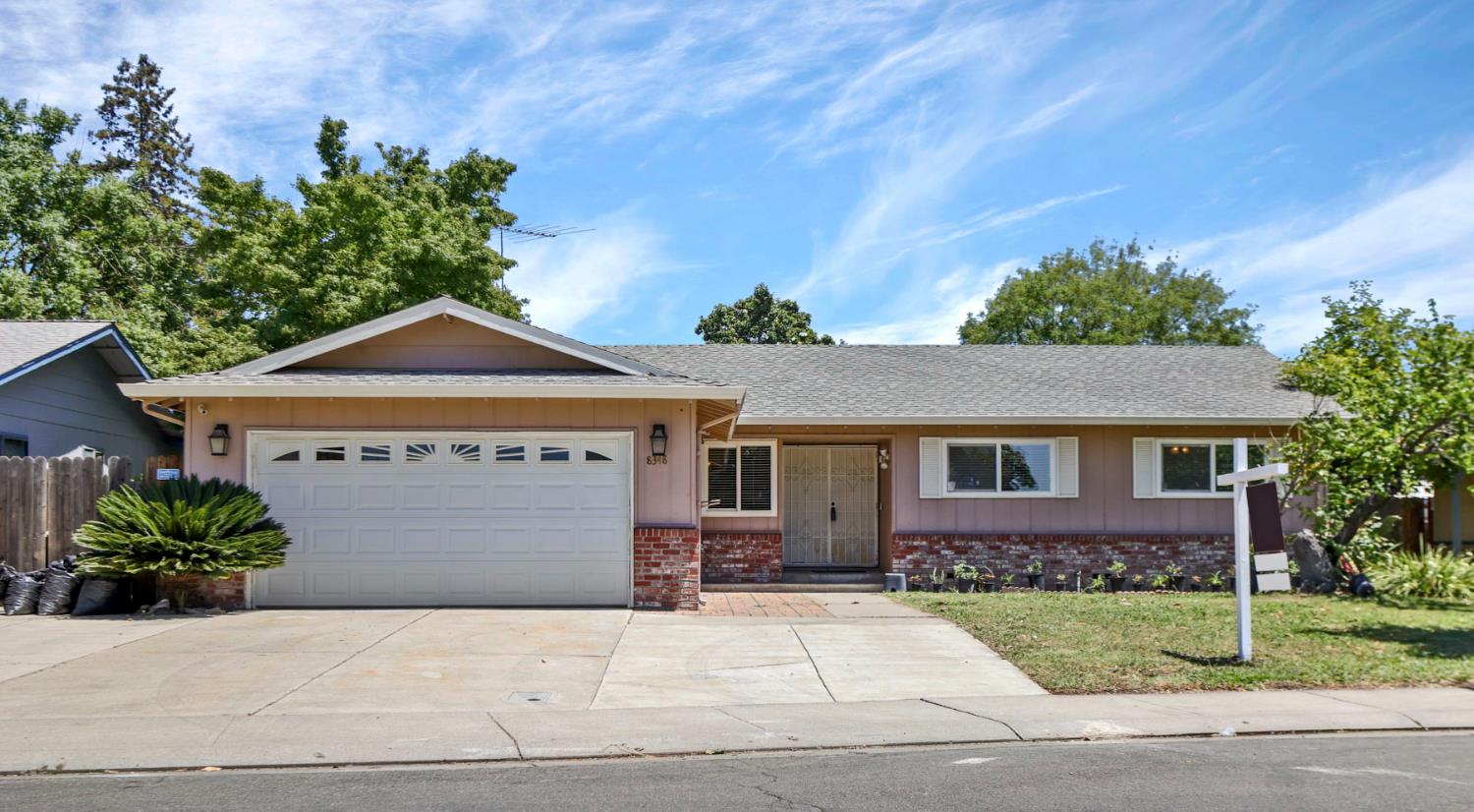 8348 Edgefield Way
