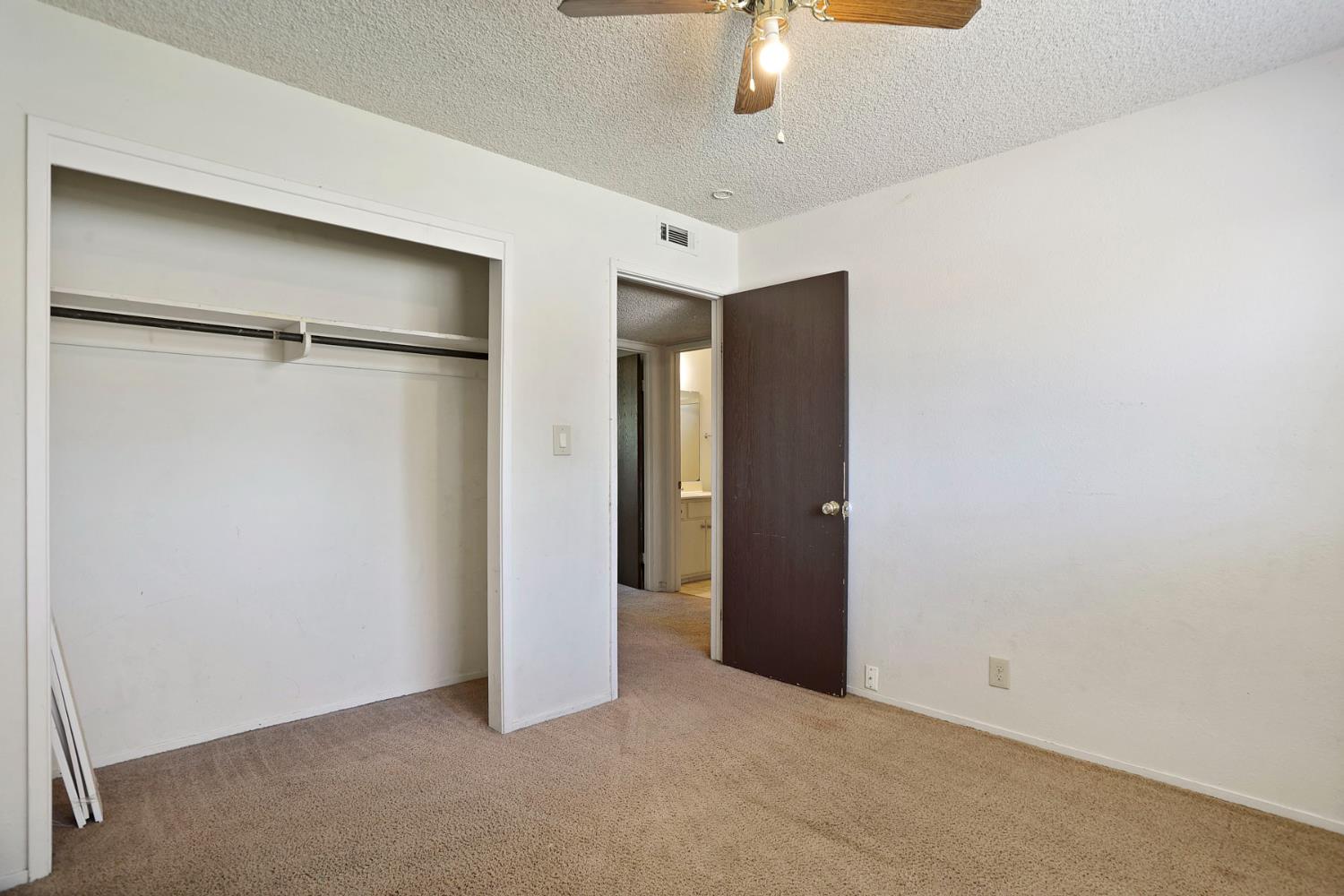 8348 Edgefield Way
