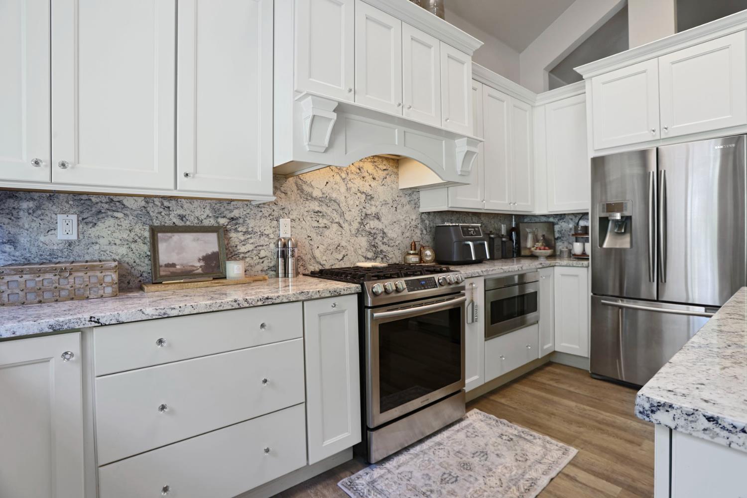 4054 Pine Lake Circle