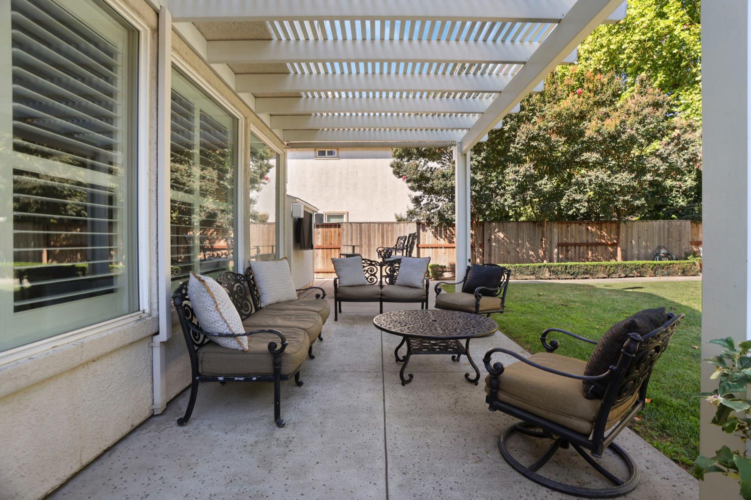 4054 Pine Lake Circle