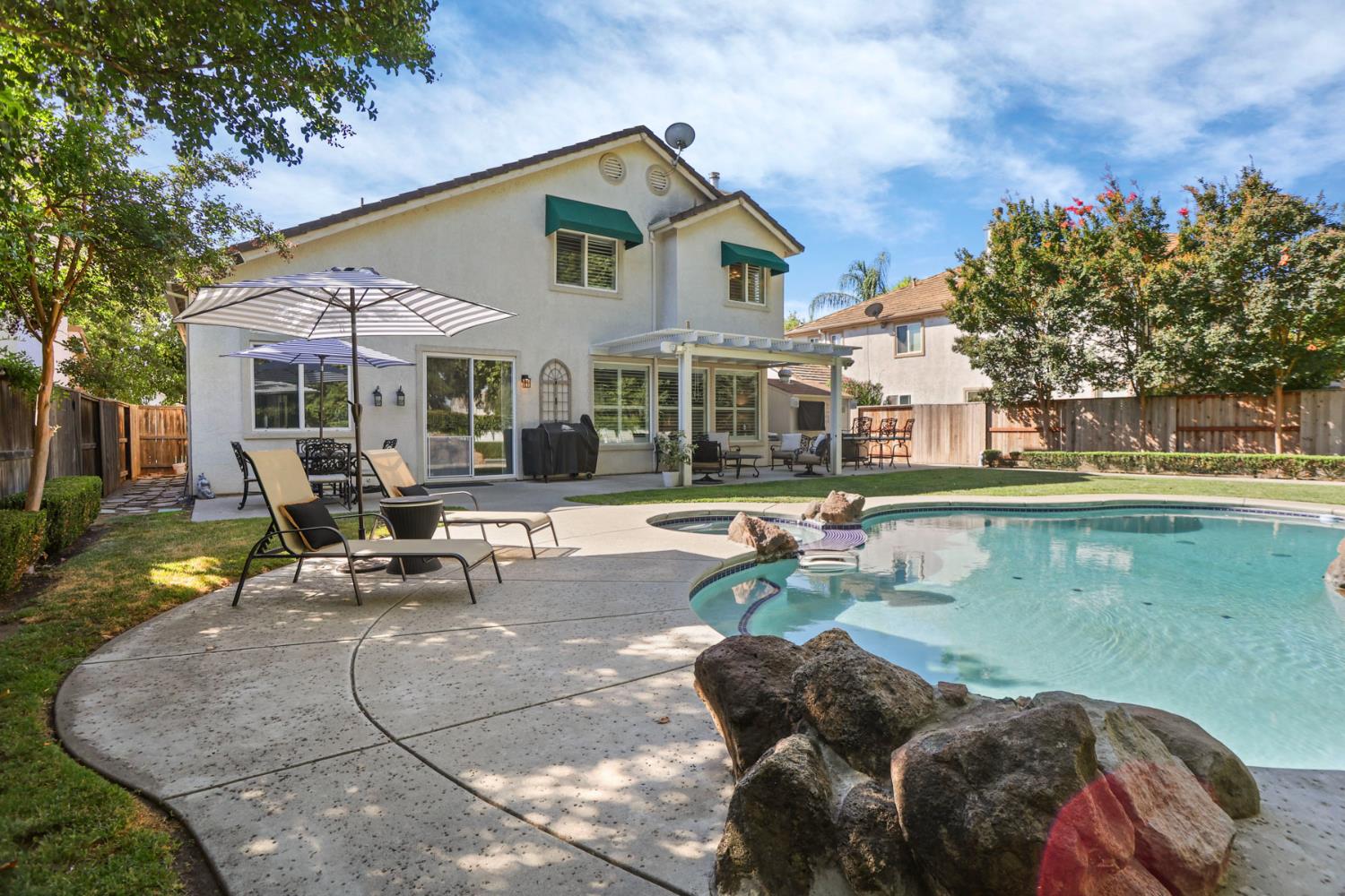 4054 Pine Lake Circle