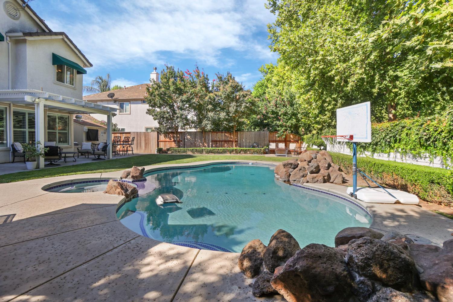 4054 Pine Lake Circle
