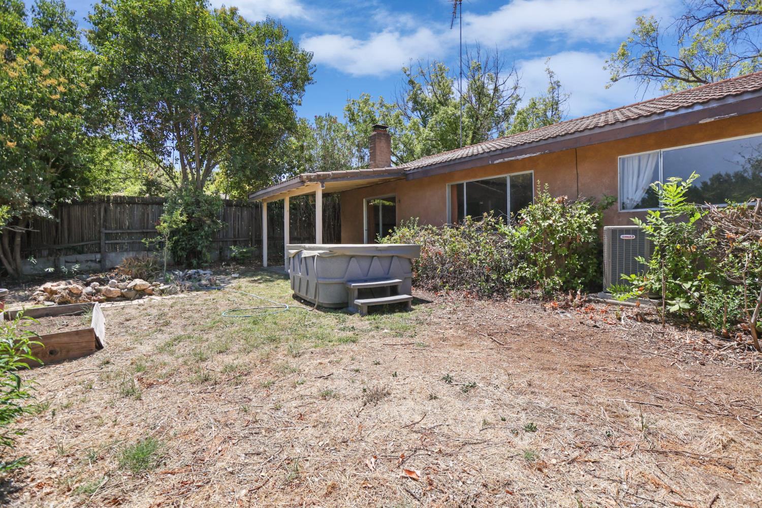 5832 Keyntel Street