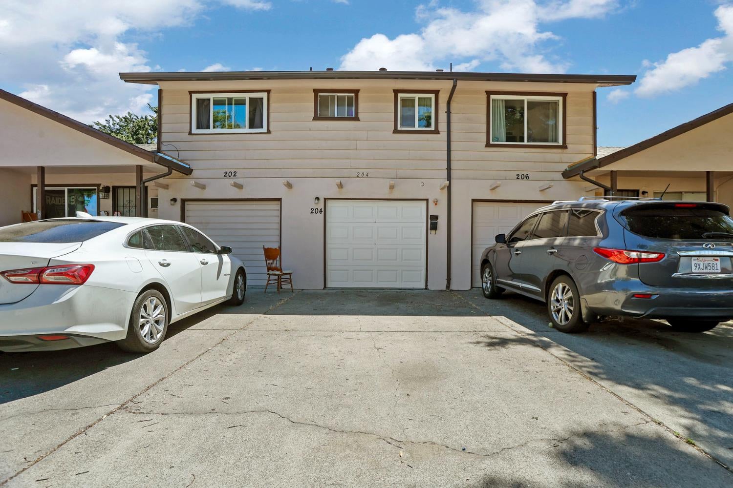 204 Leslie Avenue