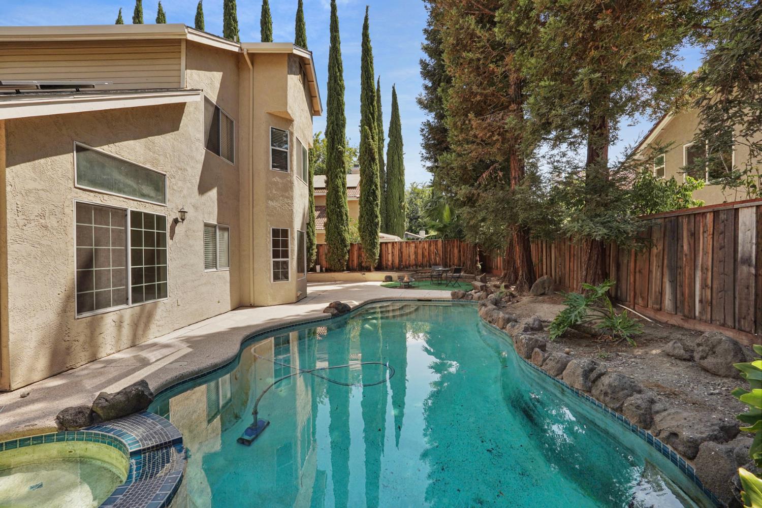 1530 Locust Drive