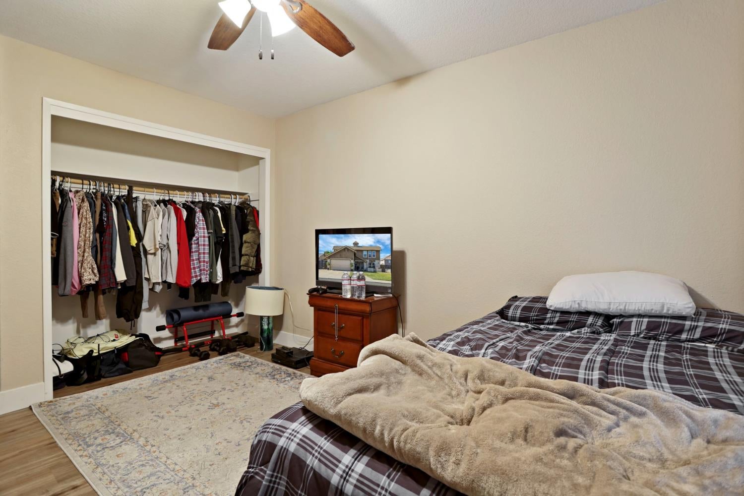2300 Senimi Circle