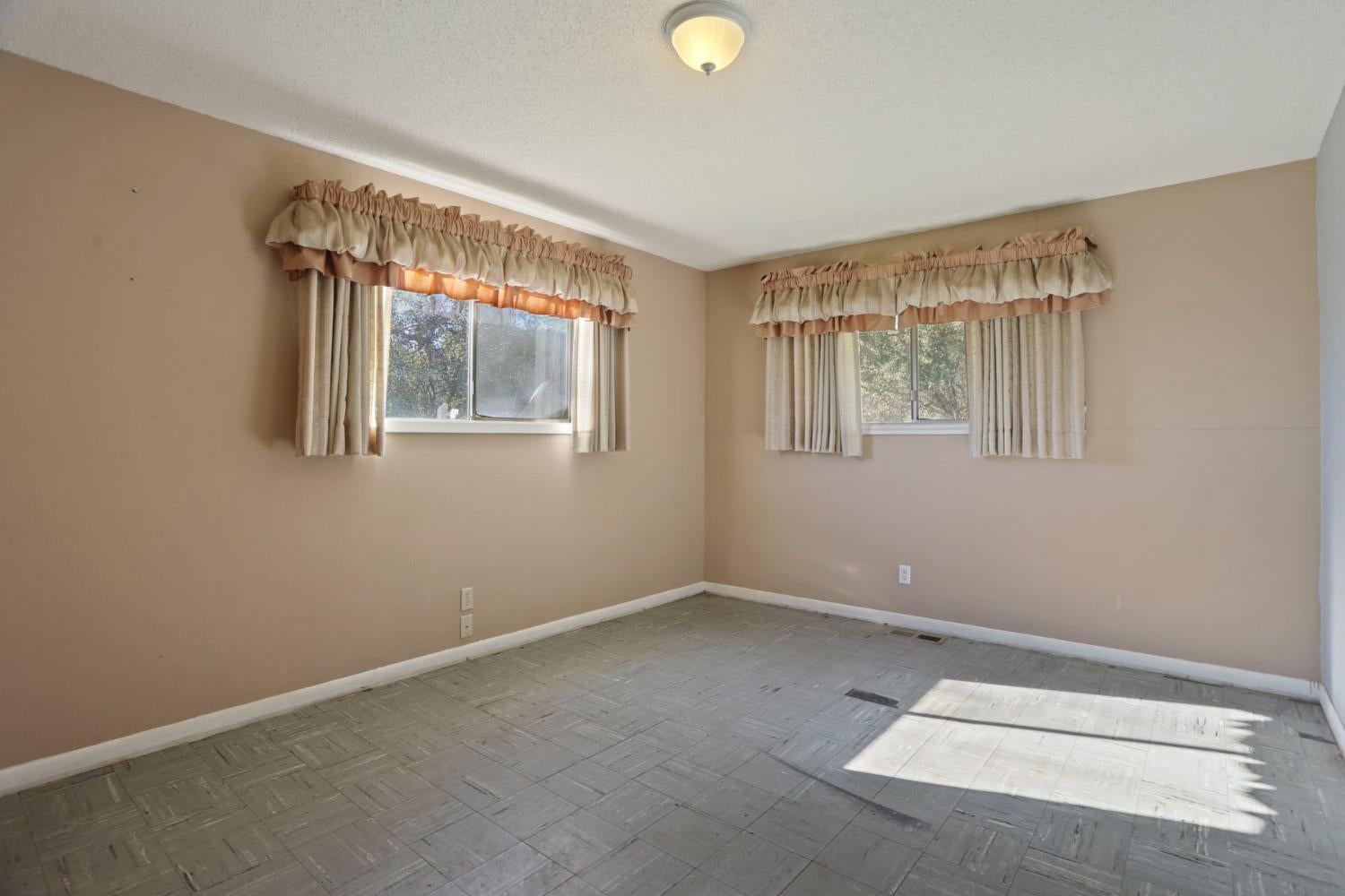 20200 Tuolumne Road