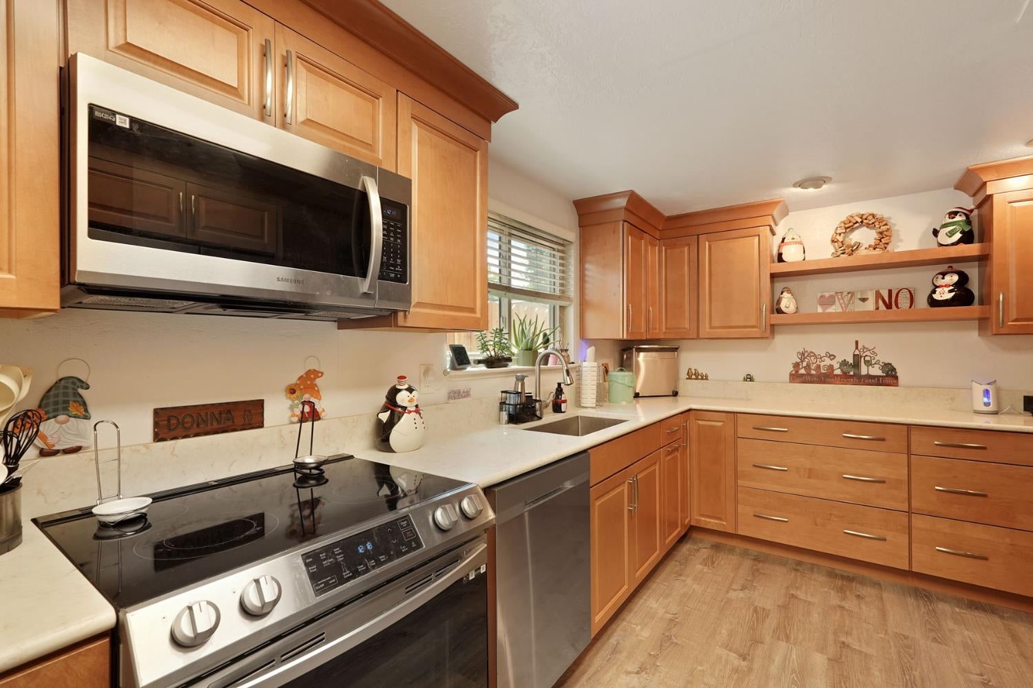 530 Mahogany Lane