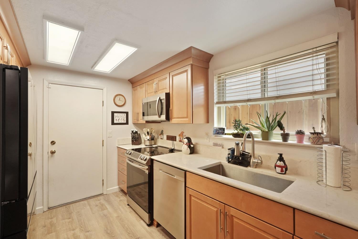 530 Mahogany Lane