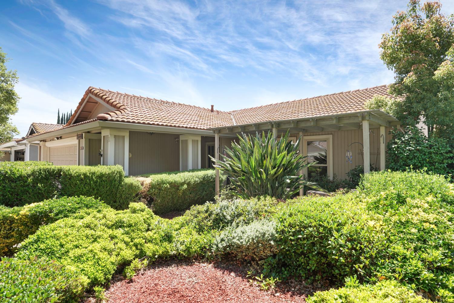 530 Mahogany Lane