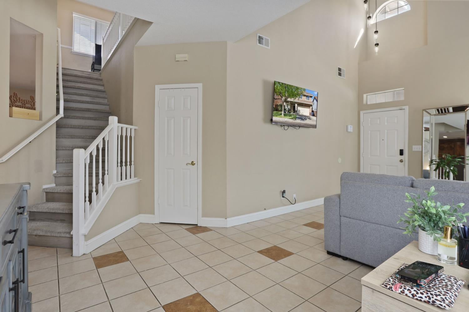 1549 Woodland Court