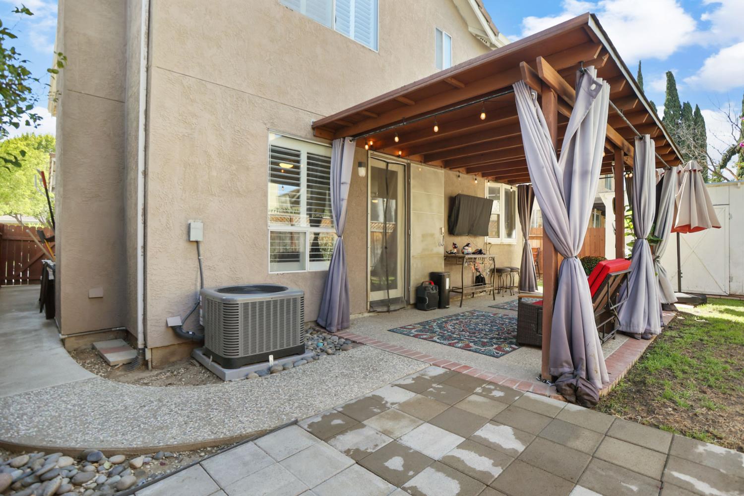 1549 Woodland Court