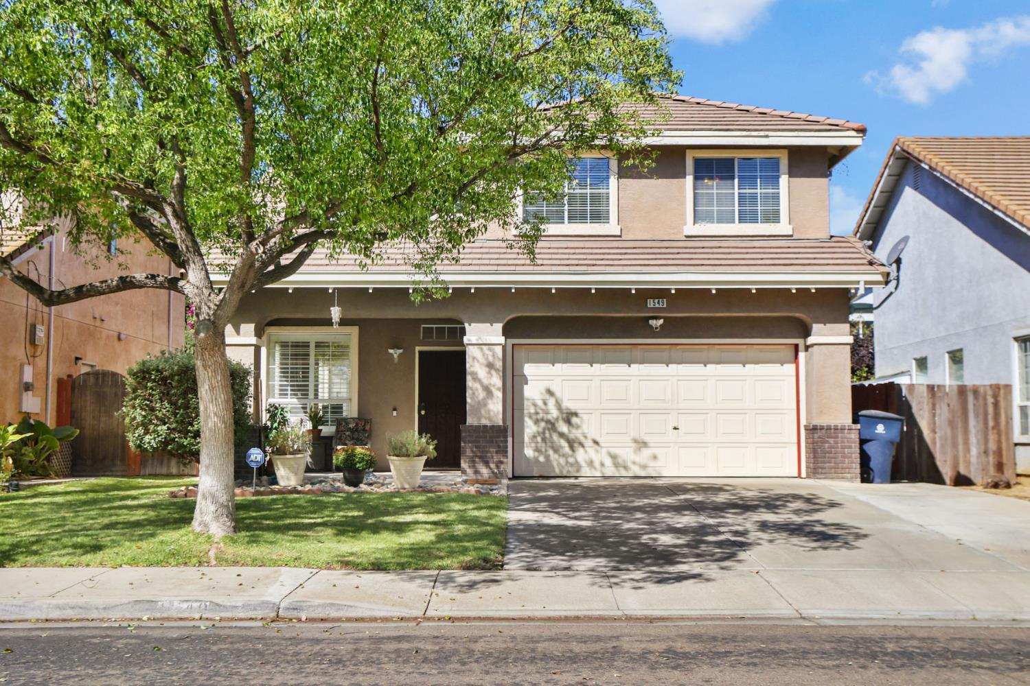 1549 Woodland Court