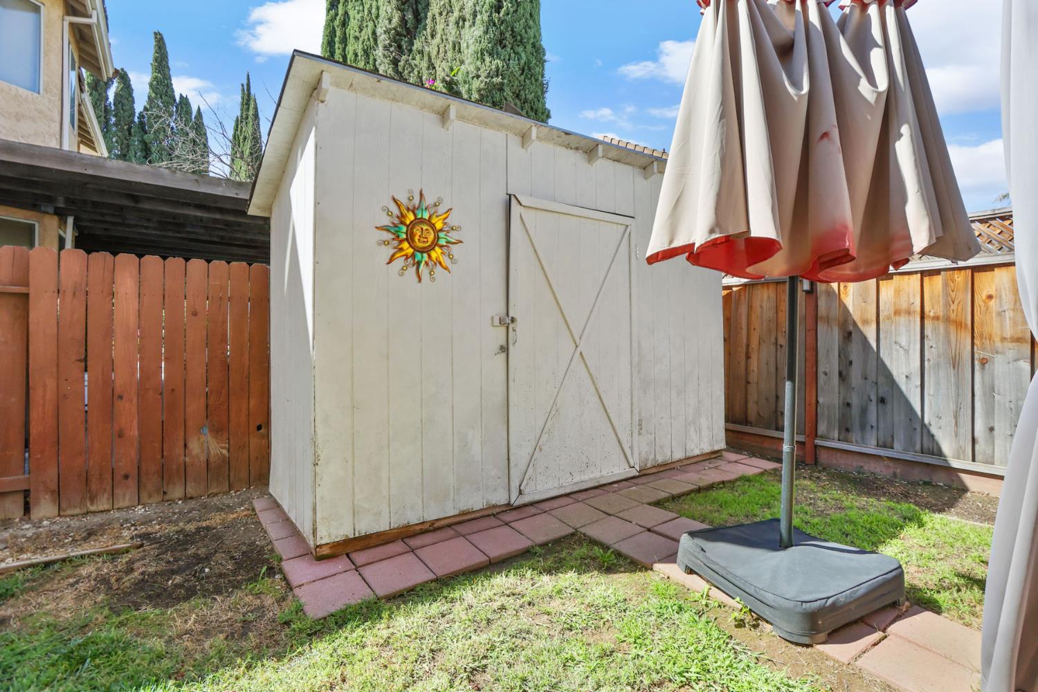 1549 Woodland Court