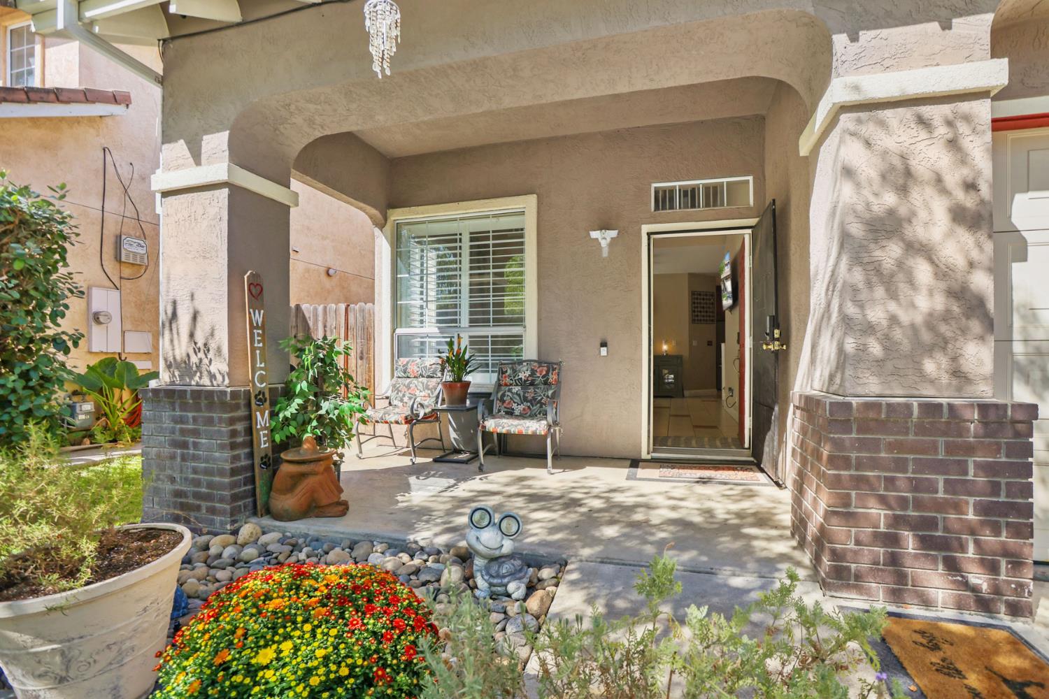 1549 Woodland Court