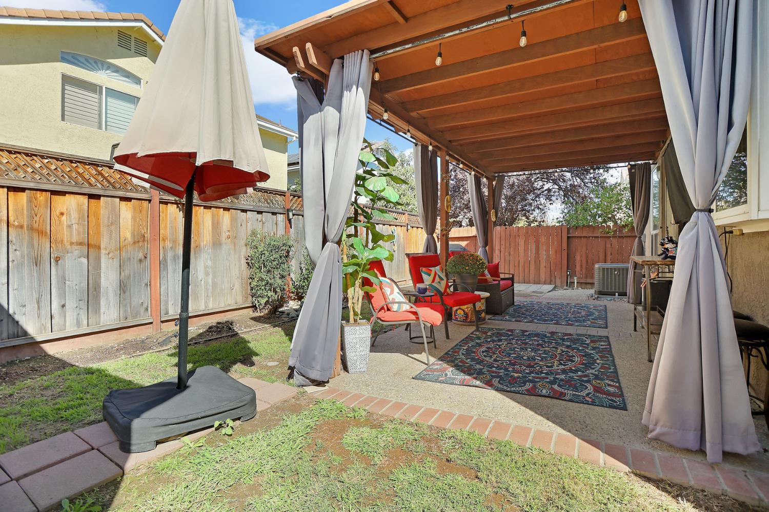 1549 Woodland Court