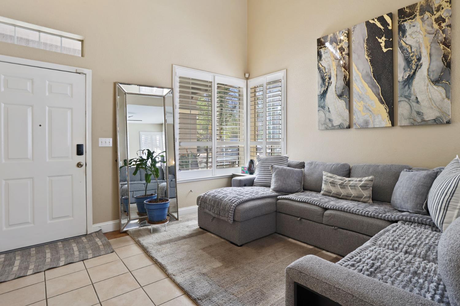 1549 Woodland Court