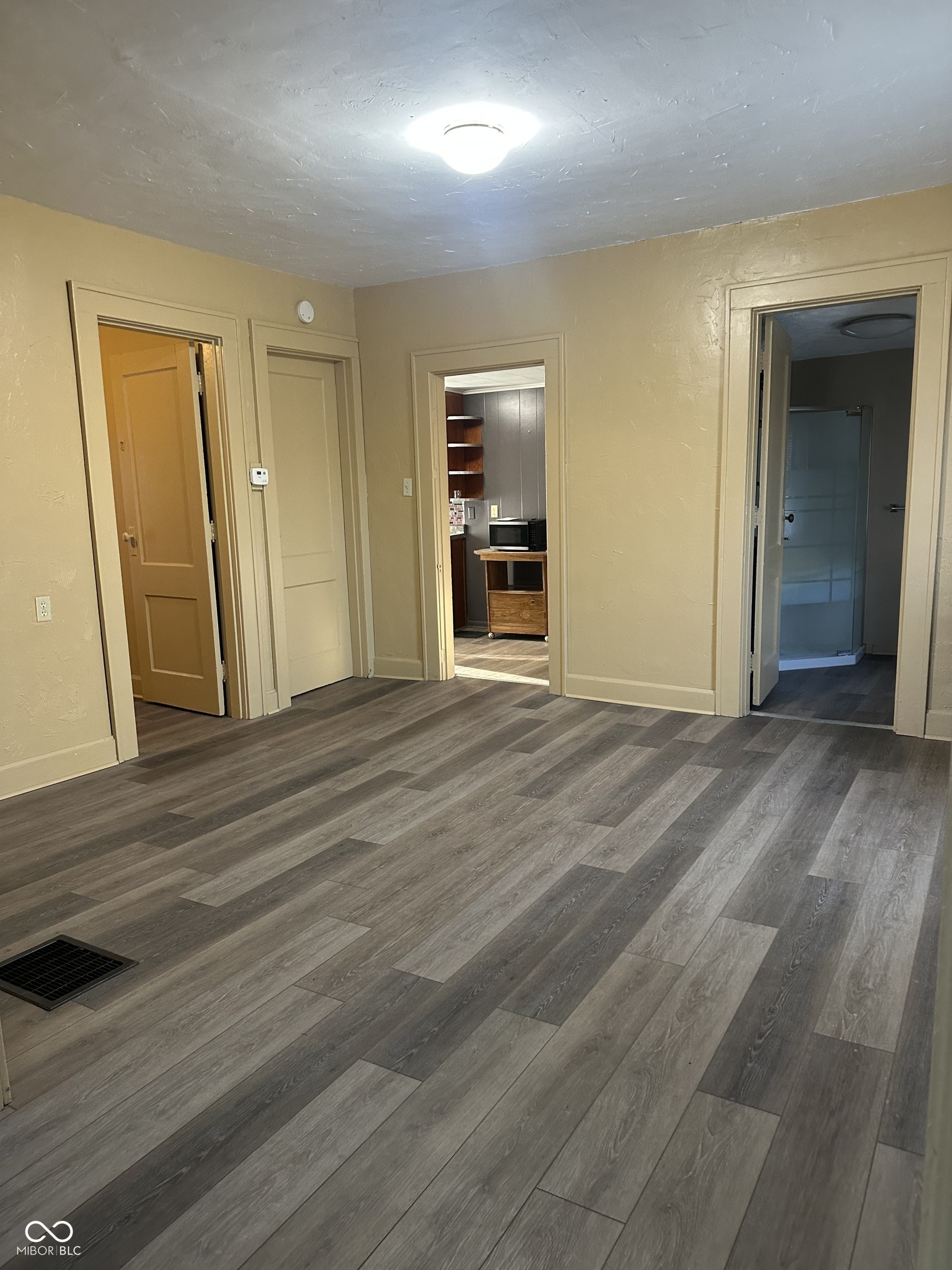 132 W Berry Street