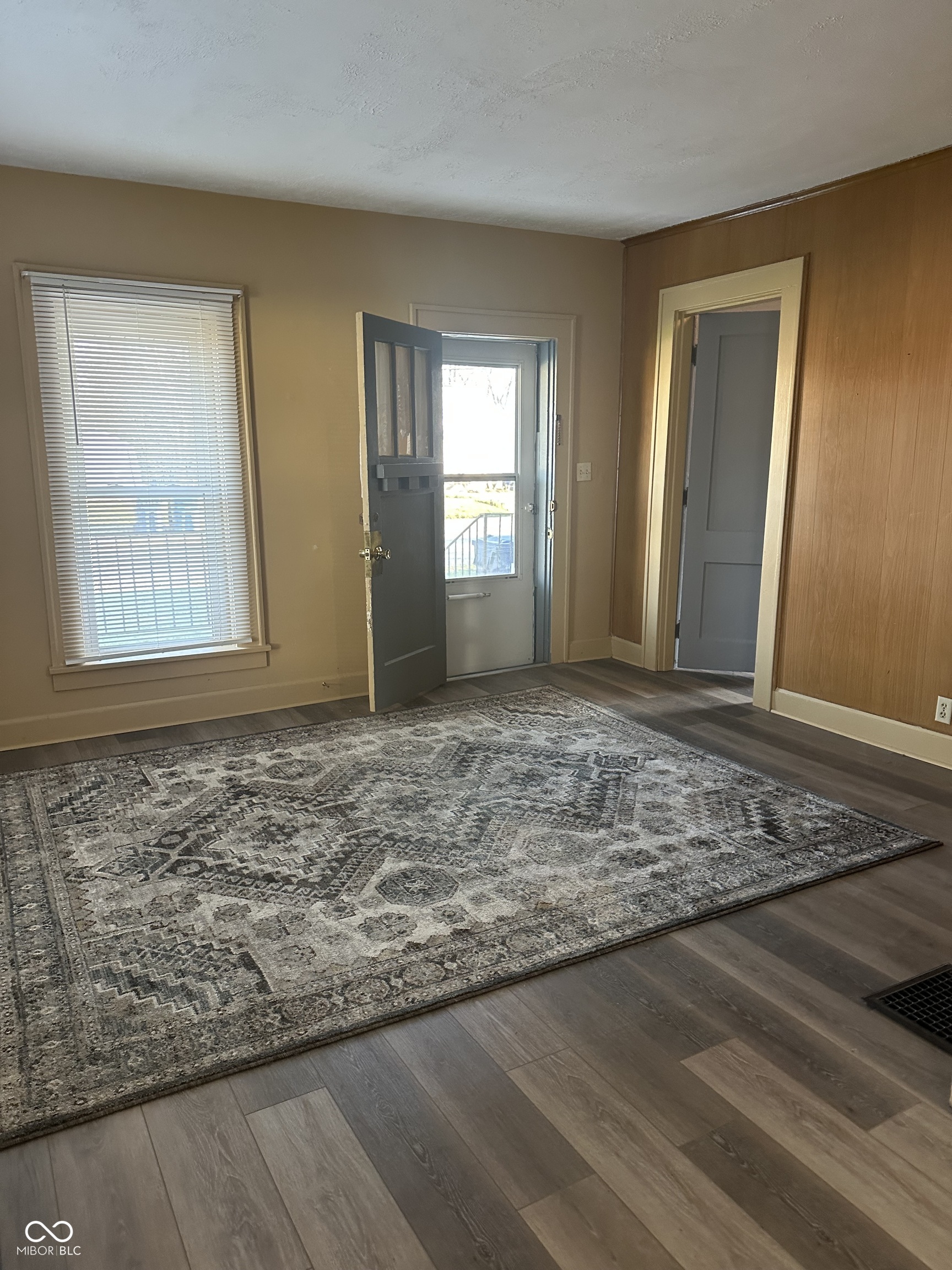 132 W Berry Street