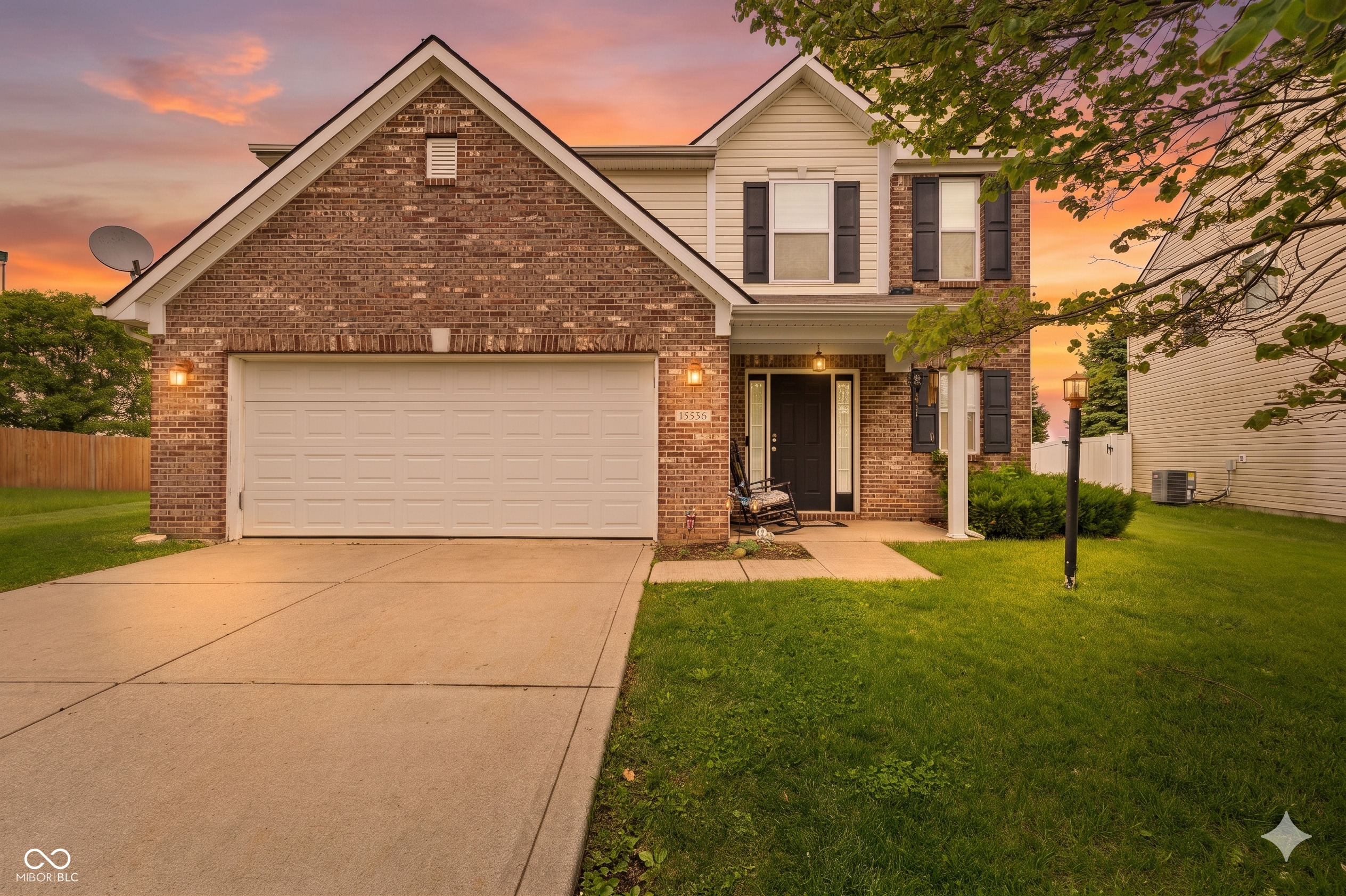 15556 Old Pond Circle