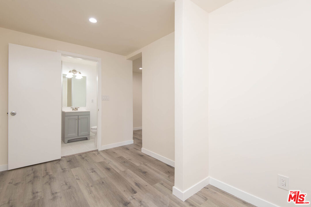 1440 Veteran Ave Unit: 320