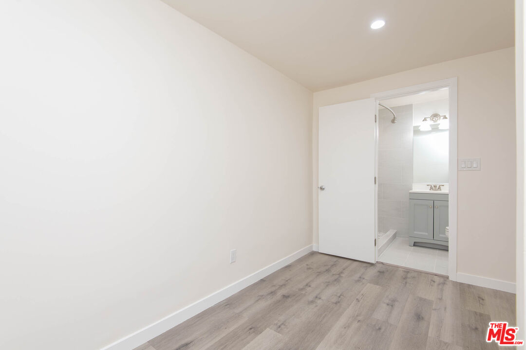 1440 Veteran Ave Unit: 320