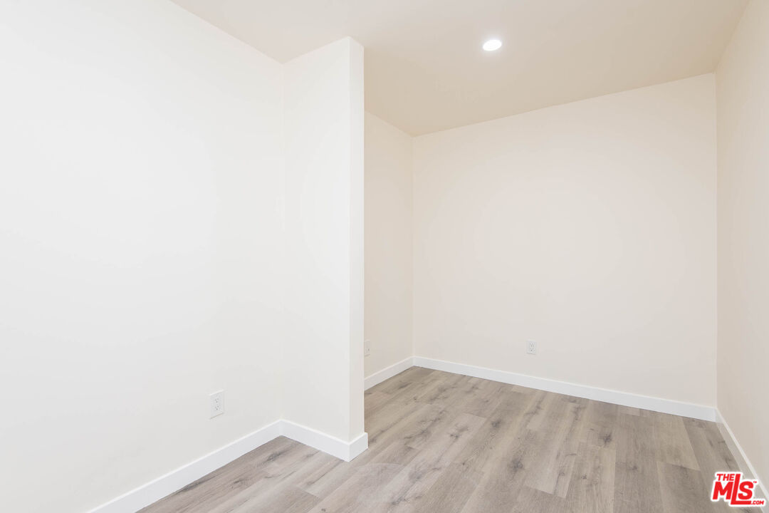 1440 Veteran Ave Unit: 320