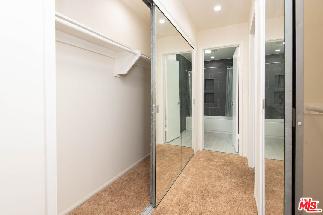 1440 Veteran Ave Unit: 320
