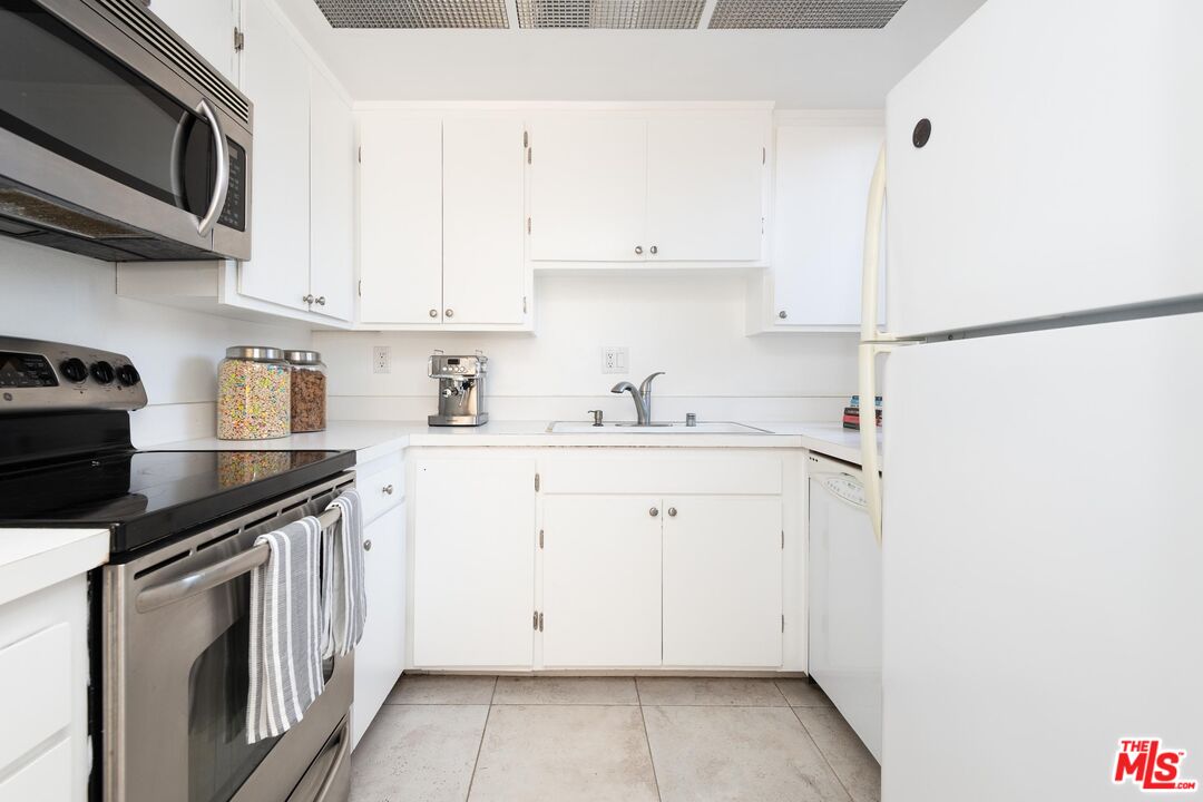 11625 Texas Ave Unit: 303