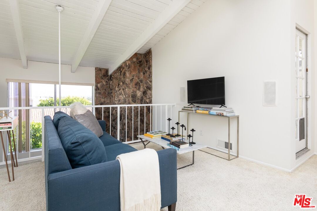 11625 Texas Ave Unit: 303