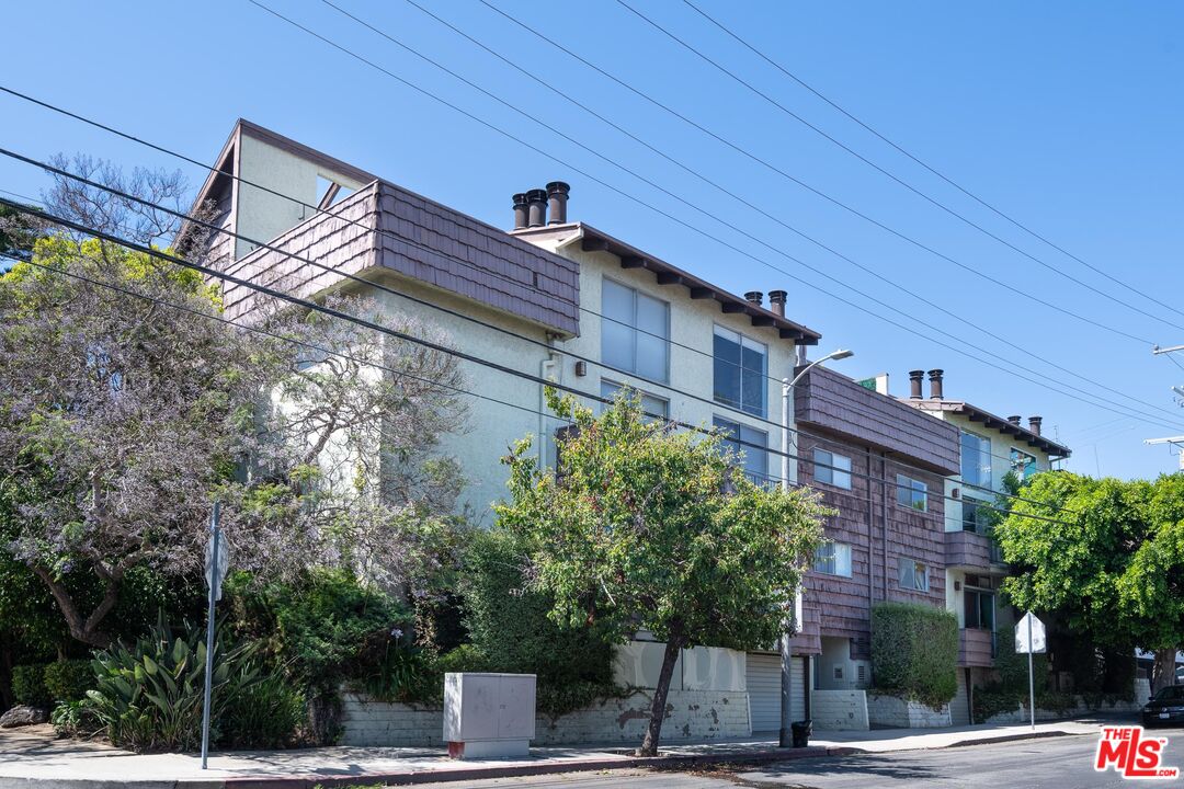 11625 Texas Ave Unit: 303