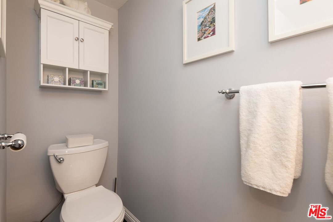 11744 Moorpark St Unit: O