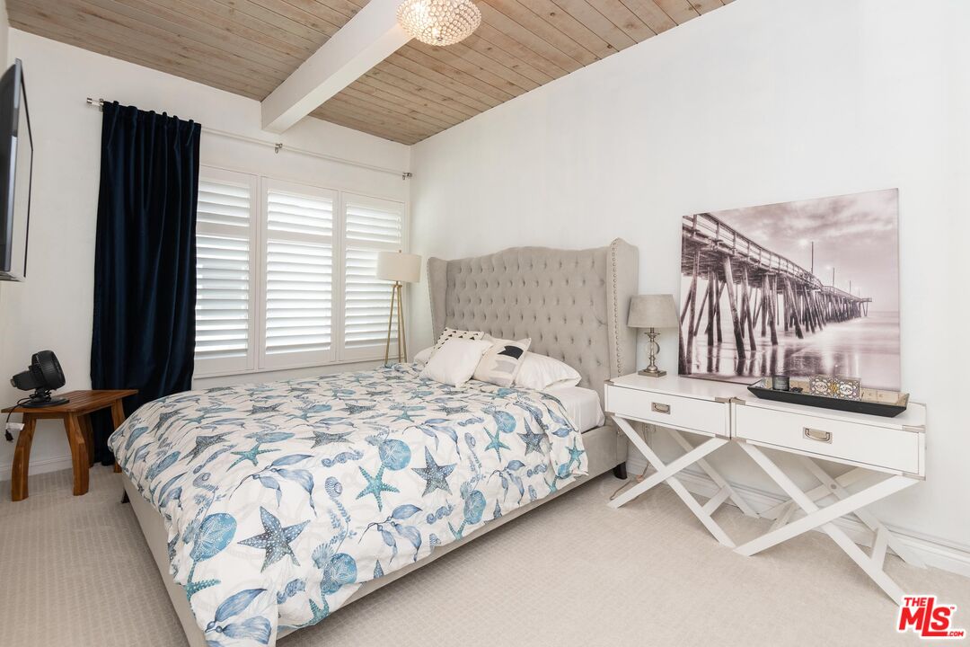 11744 Moorpark St Unit: O