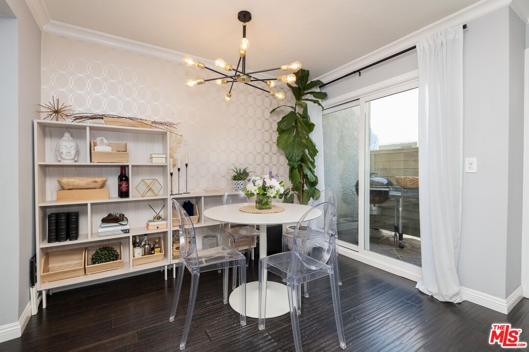 11744 Moorpark St Unit: O