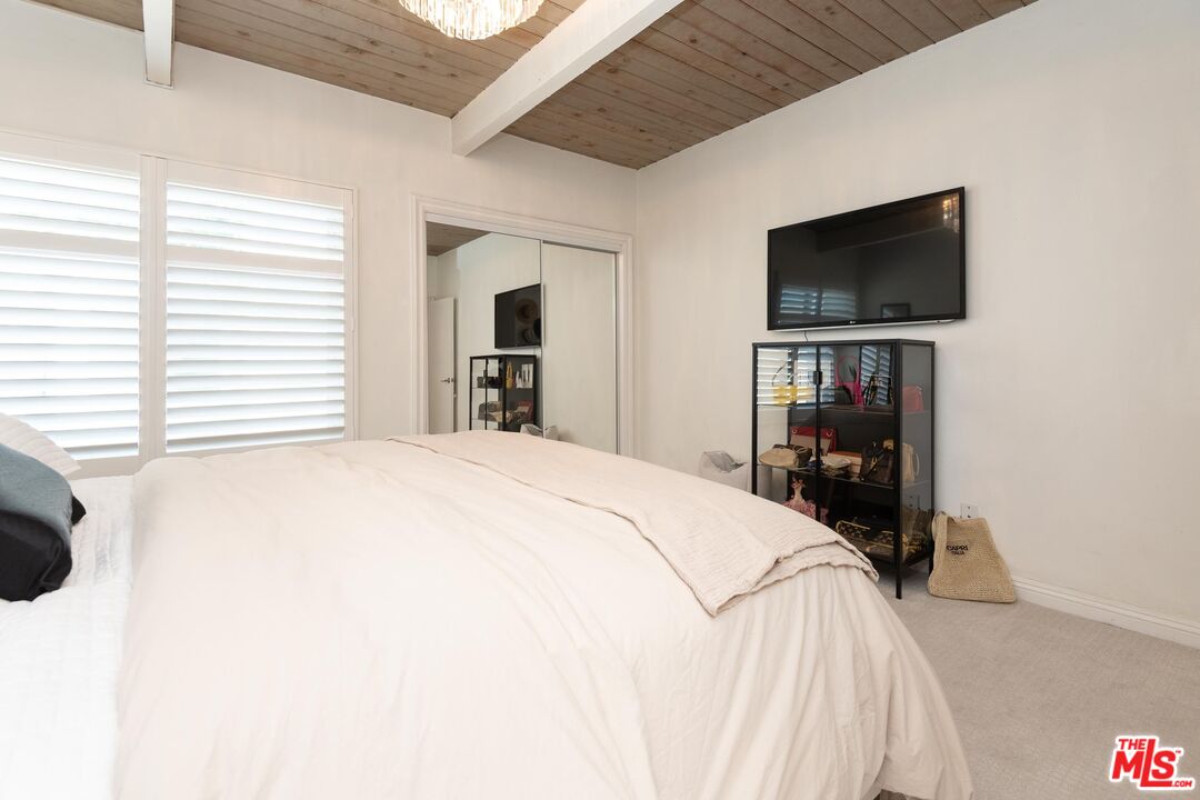 11744 Moorpark St Unit: O