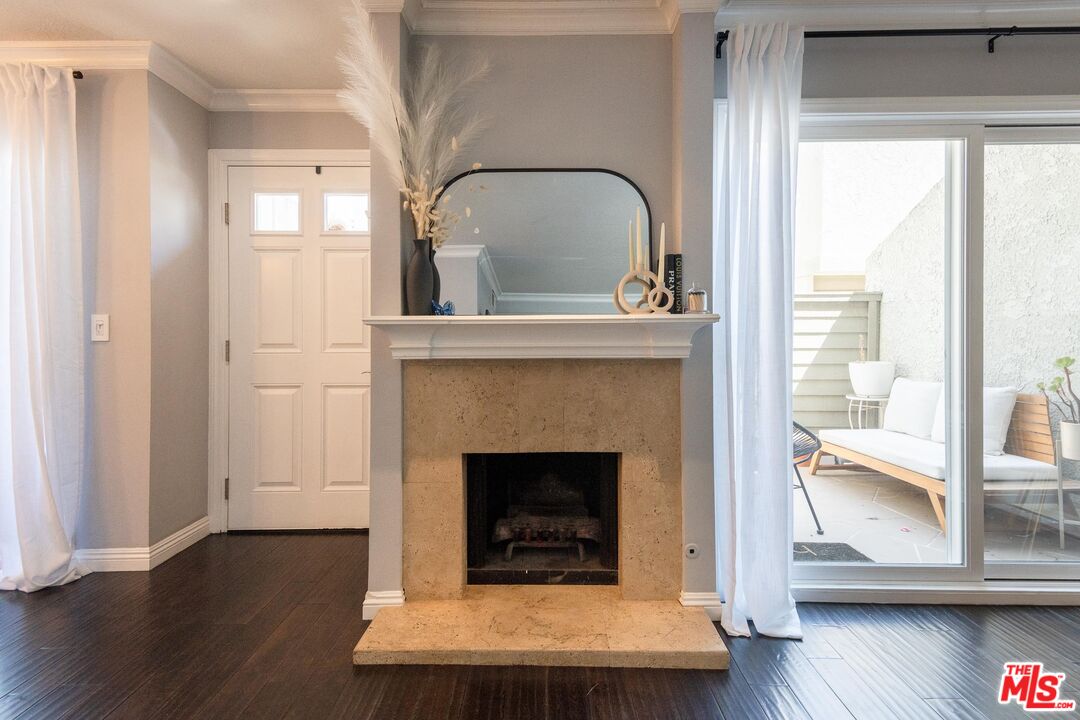 11744 Moorpark St Unit: O