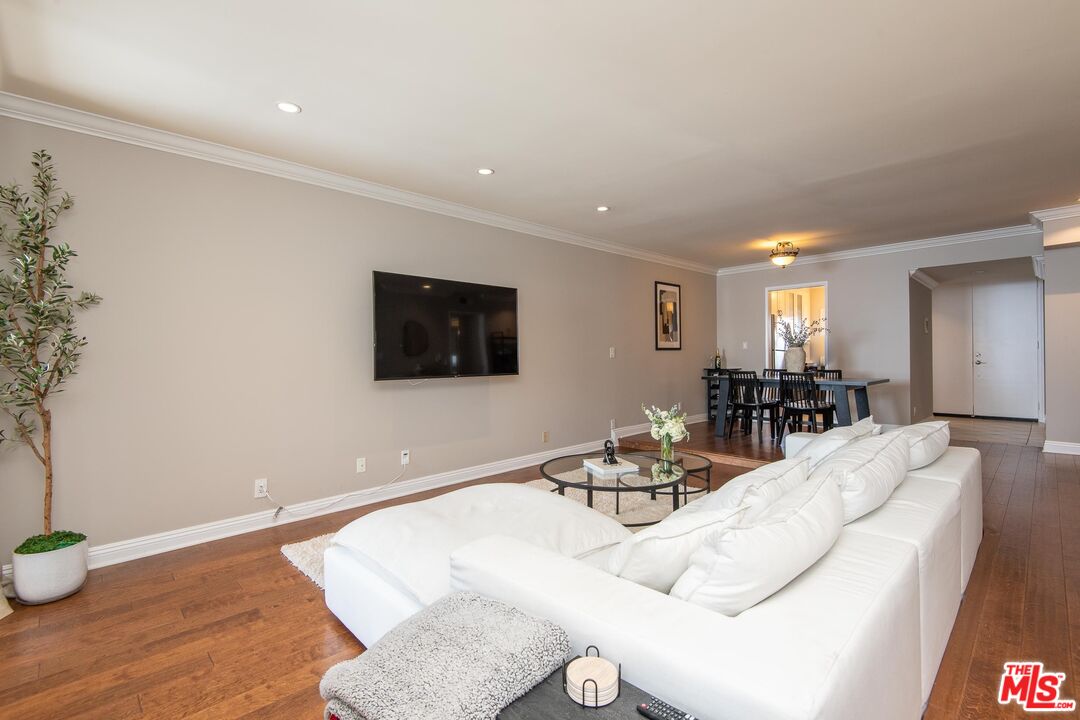 1000 S Westgate Ave Unit: 417
