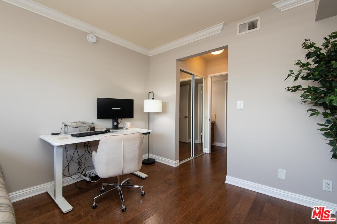 1000 S Westgate Ave Unit: 417