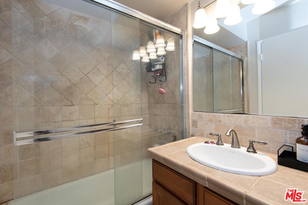 1000 S Westgate Ave Unit: 417