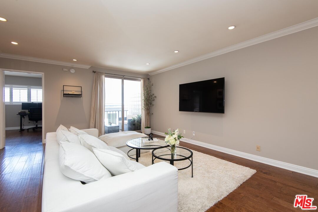 1000 S Westgate Ave Unit: 417