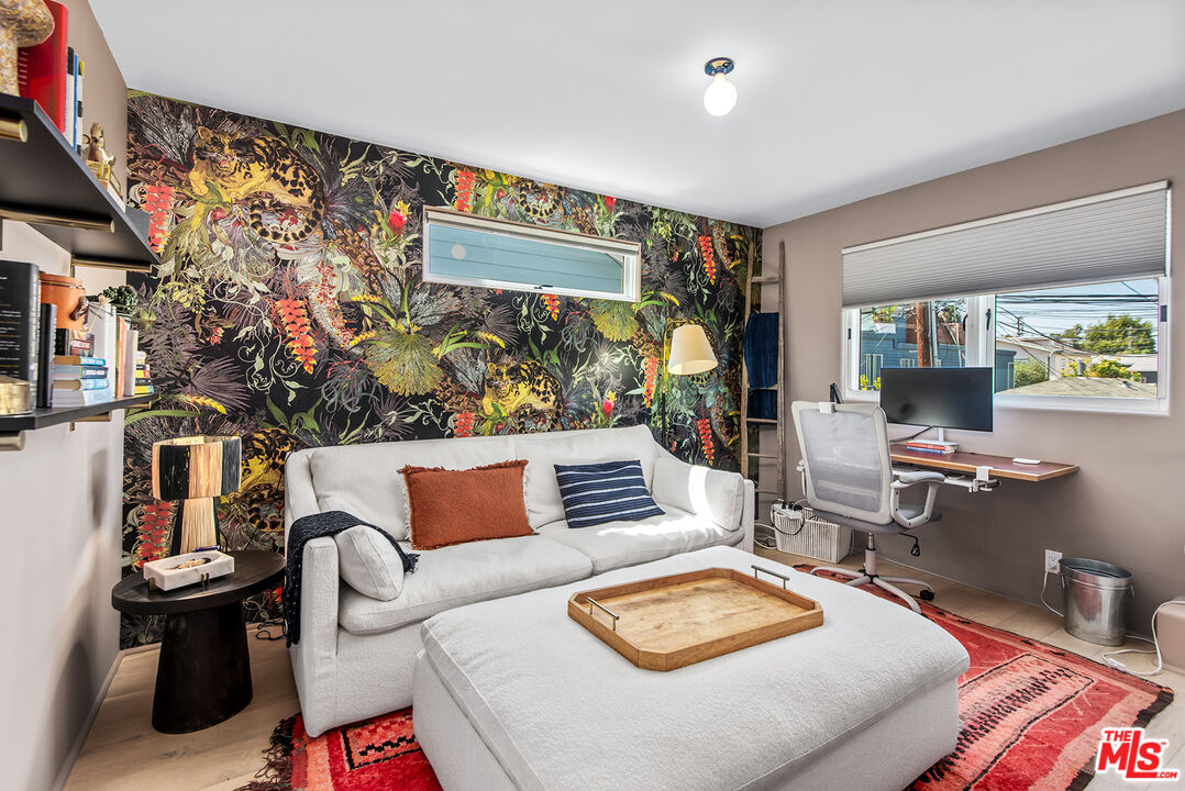 809 Ozone St