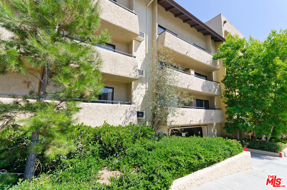 10982 Roebling Ave Unit: 439
