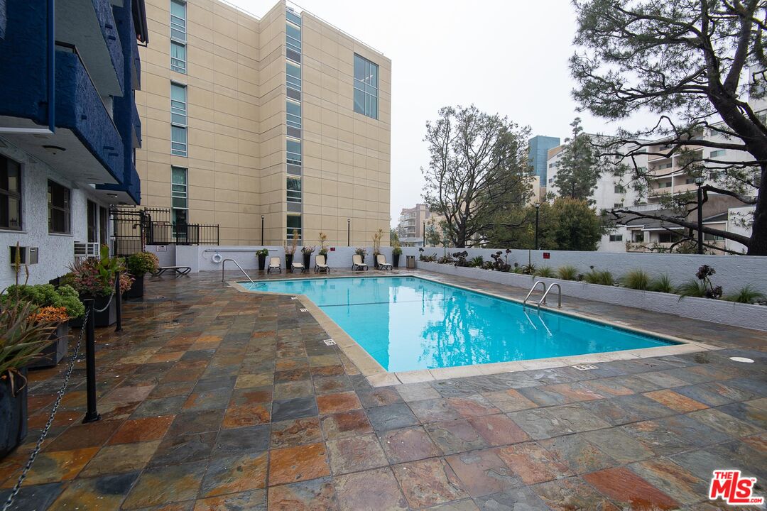 10982 Roebling Ave Unit: 439