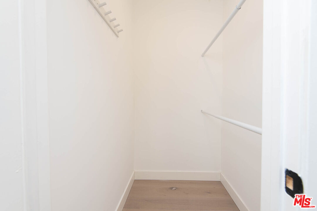 2260 Riverdale Ave