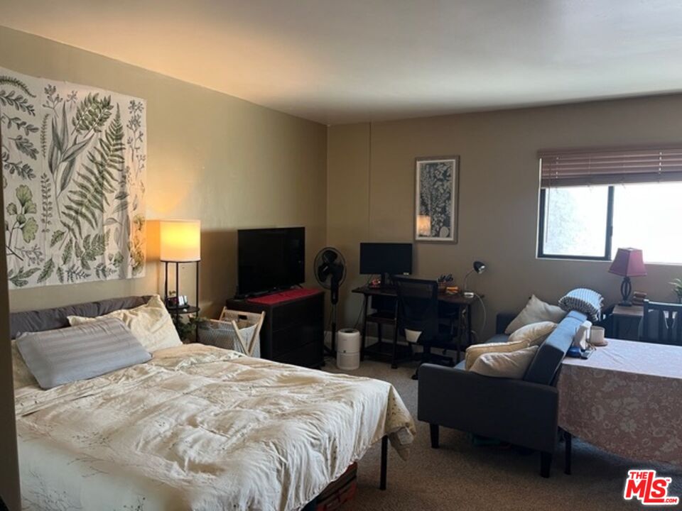 10982 Roebling Ave Unit: 560