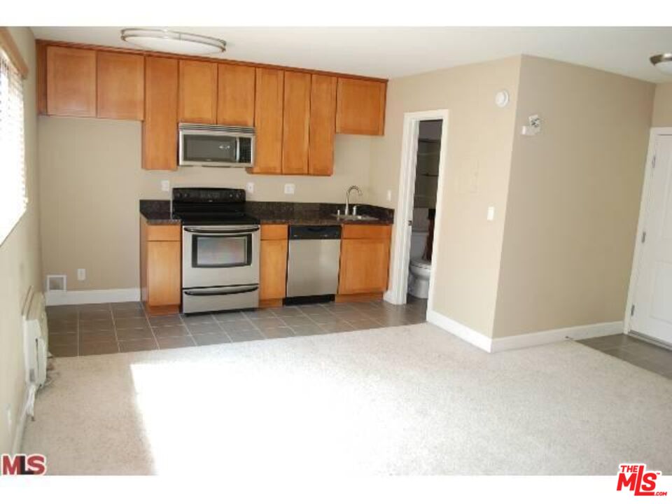 10982 Roebling Ave Unit: 560