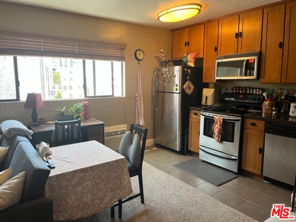 10982 Roebling Ave Unit: 560